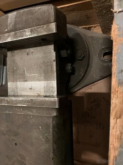 Strojní svěrák 150 s nastavením náklonu - 2