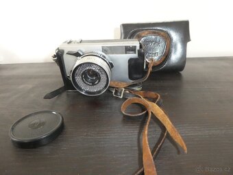 Starý fotoaparát ZORKI - 2