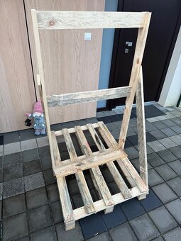 Dřevěná paleta zdarma – 151 × 122 × 84 cm - 2