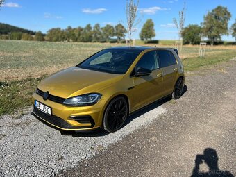 VW Golf 7.5 R-line DSG - 2017 MAX VÝBAVA - super stav - 2