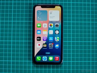 Apple iPhone 11 - 128 GB (Black) - 2