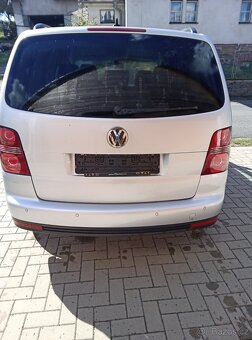 Volkswagen Touran - 2