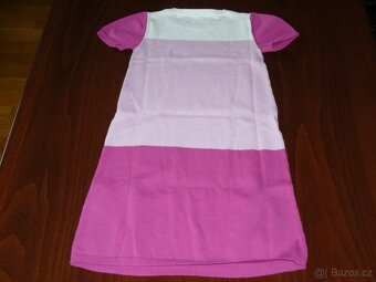 Nové úpletové šaty Benetton, vel. 140 - 2