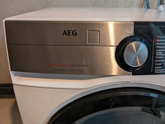 Pračka se sušičkou AEG řady 9000 - 2