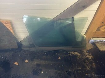 škoda sklo dveři - 2