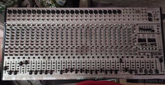 Mix pult -Behringer + aktivní repro - 2
