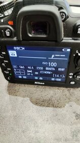 Nikon D7200 tělo + 18-55 AF-P VR objektiv - 2