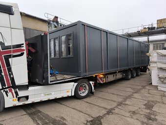 Velký prostorný kontejner 12 x 3metry v antracitu - 2