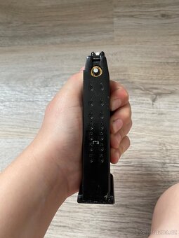 Airsoft GBB pistole AAP-01C - 2