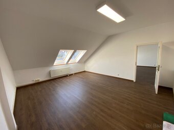Kancelář k pronájmu - 28 a 31 m2 - Kamenice u Prahy - 2