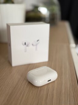 Apple AirPods Pro (model A2083) – bezdrátové nabíjení, TOP - 2