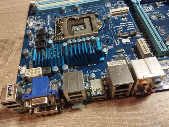 Gigabyte GA-Z77-D3H - 2