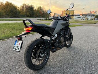 Husqvarna Svartpilen 401 - 2
