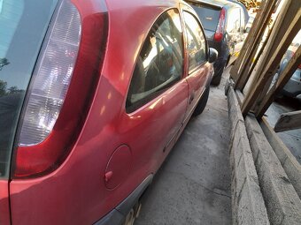 Opel Corsa C na díly - 2