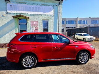 Outlander 2,4 INSTYLE PHEV 4WD AUTOMAT,KAMERA,KŮŽE, TZ, - 2