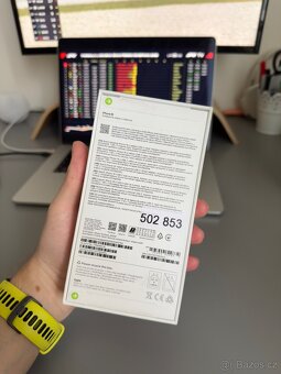 Prodám nový iPhone 16, 256GB, černý - 2