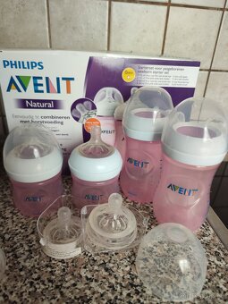 Sada lahviček + sterilizátor Avent - 2
