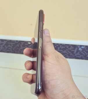 iPhone Xs plně funkční za dobrou cenu - 2