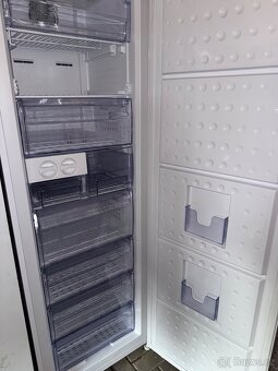 Prodám mrazák BEKO 260L šuplíkový - 2