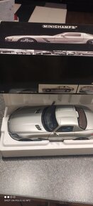 Mercedes Benz SLS amg 1:18 minichampsp - 2