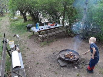SLEVA Prodám hausbot s úvazištěm. - 2