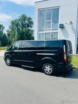 Ford Tourneo Custom - 2