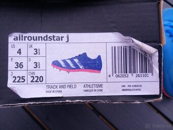 Prodám zachovalé dětské tretry Adidas allroundstar. - 2