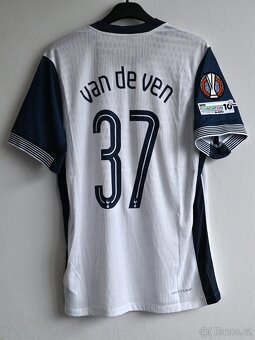 Dres Tottenham Van de Ven - 2