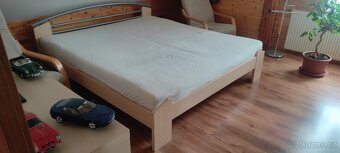 Manželská postel 180x200, rošty, madrace - 2