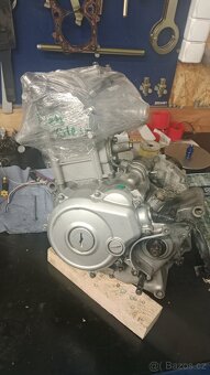 Motor Yamaha yzf r 125 - 2