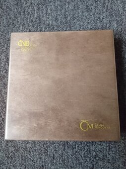 Sada mincí 2020 proof v luxusní dřevěné etui nová - 2