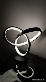 Kovová LED lampa - 2