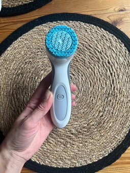 kartáček na pleť Lumispa - 2