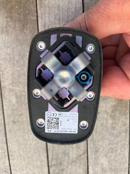 Anténa kombinovaná s navigačním s.-žralok VW,Audi,Škoda - 2