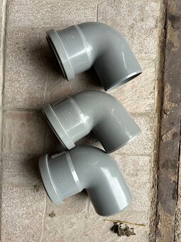 Kolena kg sedive - 2