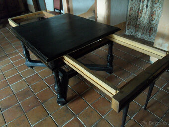 Starý stůl, renesanční, velký. - 2