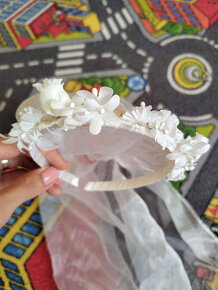 Bílé svatební/družičkové šaty - 2