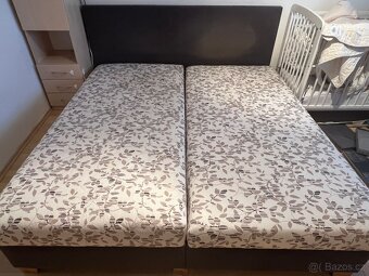 Dvoulůžková postel - 2