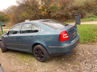 Prodám náhradní Škoda Octavií 2 1.6 BSE - 2