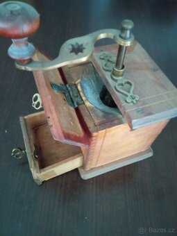 Kafemlejn a žehlička - 2