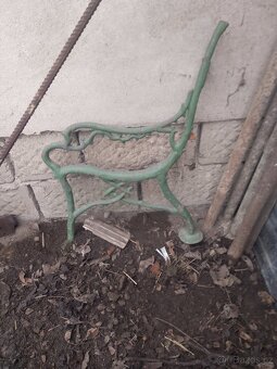 Litinová lavička - 2