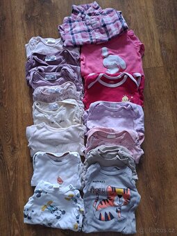 Balíček oblečení vel. 74 (50 ks) - 2