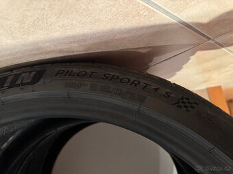 Letní pneu Michelin 275/35/21 - 2