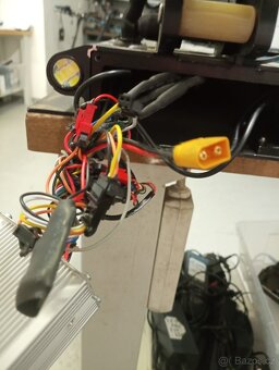 Elektrokoloběžka LYNX8 - nepojízdná - 2