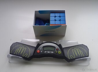 Rubiková kocka značky GAN - 2