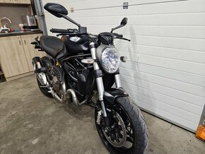 Ducati Monster 821 - 2