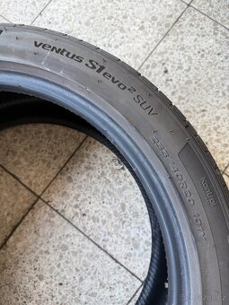 Nokian 255/40/R20 - 2