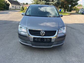 VW Touran 1.9TDI 66kW 2008 - 7 MÍST - 2