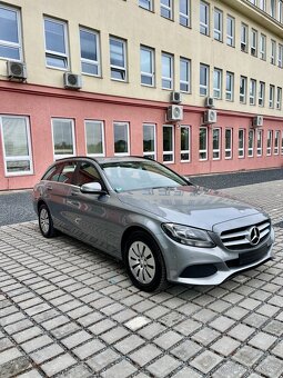 Mercedes - Benz C220cdi/125kw, pěkný vůz - 2