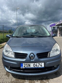 Renault Megan Scenic - 2